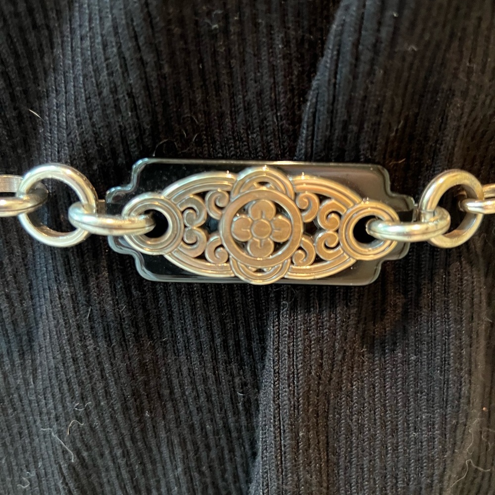 Brighton 🖤 Retired Gloss Black Chain Belt Filigree Medallions Size Large to 44” - Picture 3 of 7